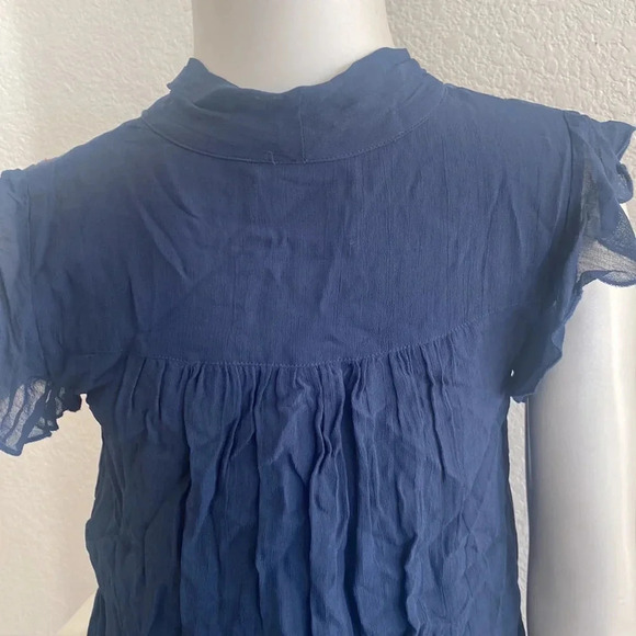 LABEL RITU KUMAR
Panelled Top with Tie-Up Neckline - Picture 9 of 11